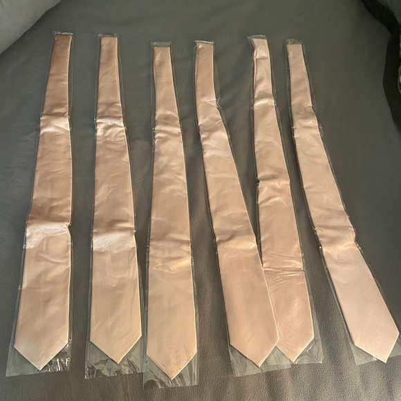 Blush Pink Tie - Picture 2 of 4